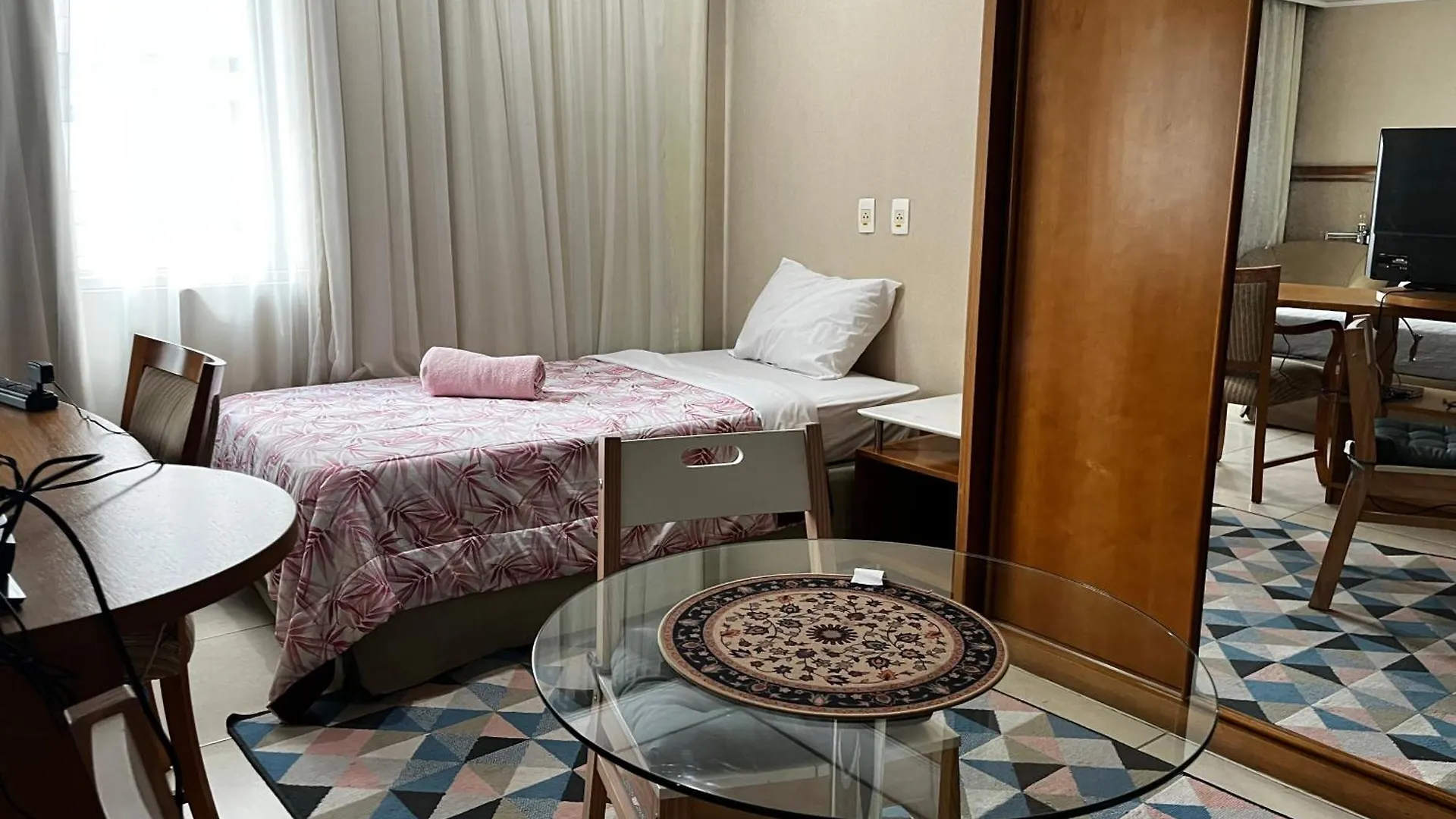 **** Apart-hotel Quarto De Hotel Em Frente Ao Shopping Vila Olimpia São Paulo Brasil